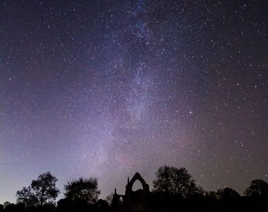 Stars over Bolton Abbey